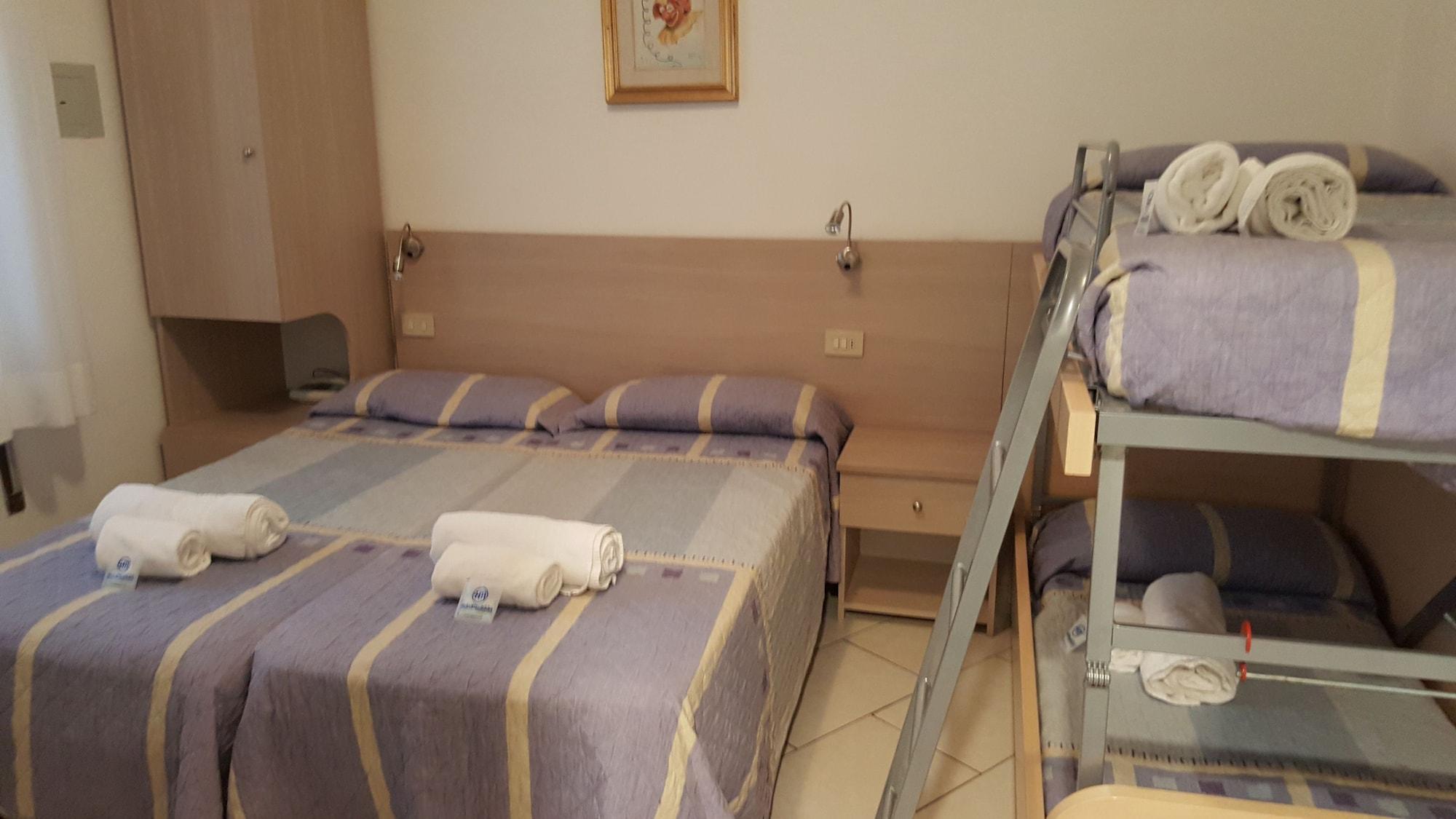 Hotel Madison Лидо ди Йезоло Екстериор снимка